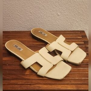 Bibilou Cutout Sandals womens SZ. 40
